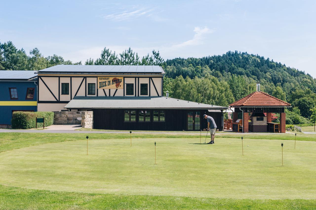Resort Malevil Jablonné v Podještědí Exteriör bild