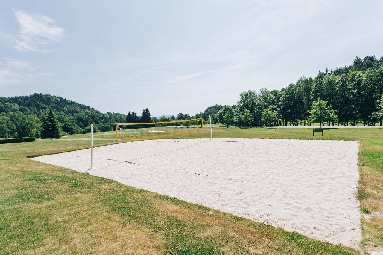 Resort Malevil Jablonné v Podještědí Exteriör bild