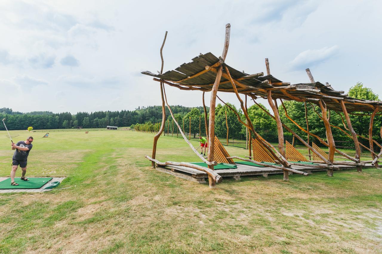 Resort Malevil Jablonné v Podještědí Exteriör bild